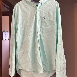 Men’s Hollister button down